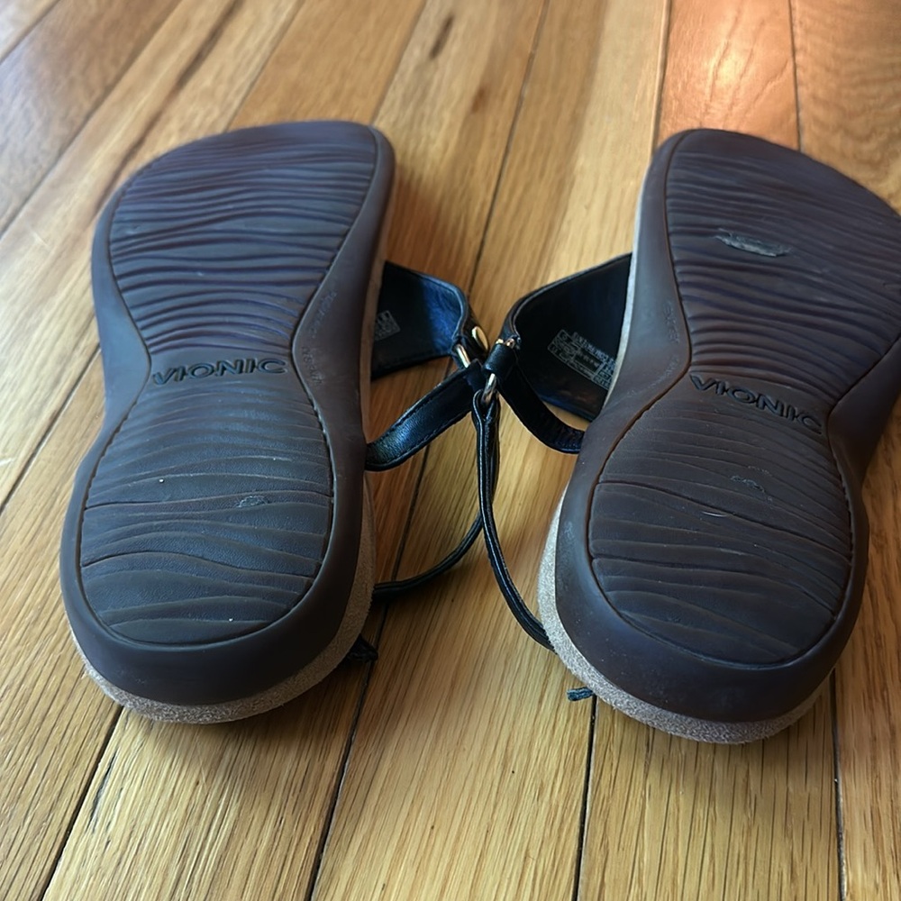 Vionic Kirra Black Leather Buckle Sandal size 8 - Picture 5 of 7